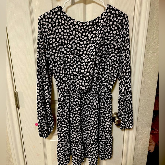 Flower pattern dress - Picture 2 of 2